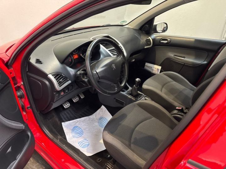 Peugeot 206 + 1.4 ACCESS 5P Rouge - 6