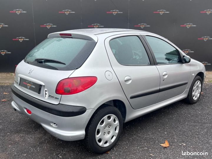 Peugeot 206 1.4 HDI 70ch Pop Art Clim Gris - 6