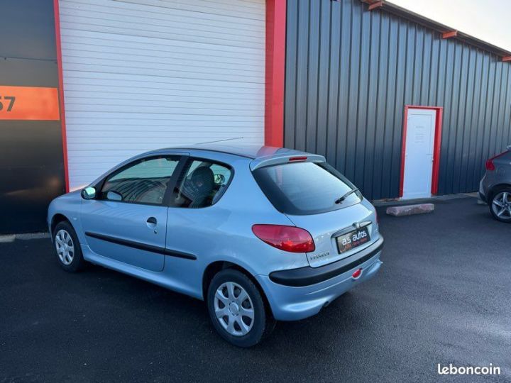 Peugeot 206 1.4 I 75cv Clim payement 4 fois boîte auto GPS car play camera de recul cuir alcantara Bleu - 2