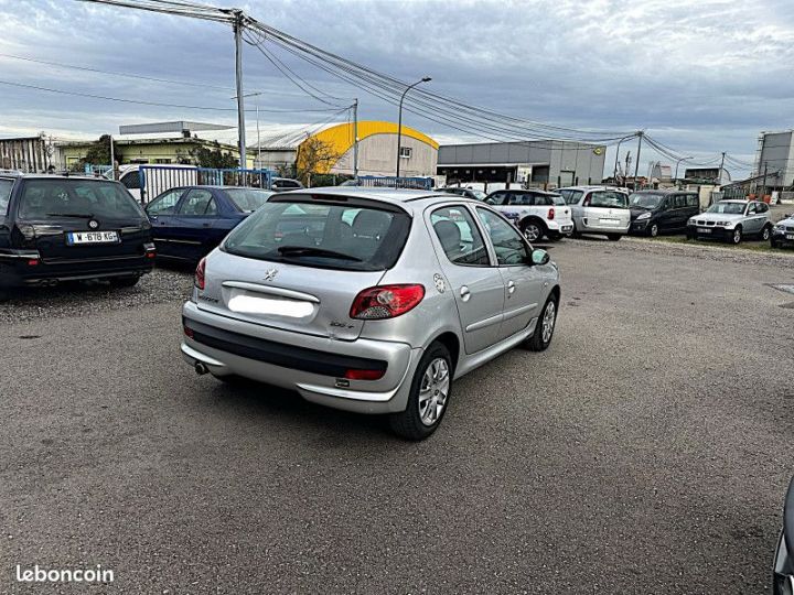 Peugeot 206 + 1.4 TRENDY 5P  - 5