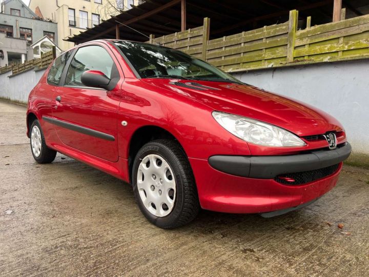 Peugeot 206 1.4i Trendy Rouge Métallisé - 1