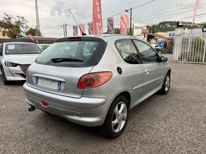 Peugeot 206 1.6i 16V 110CV Autre Occasion - 3