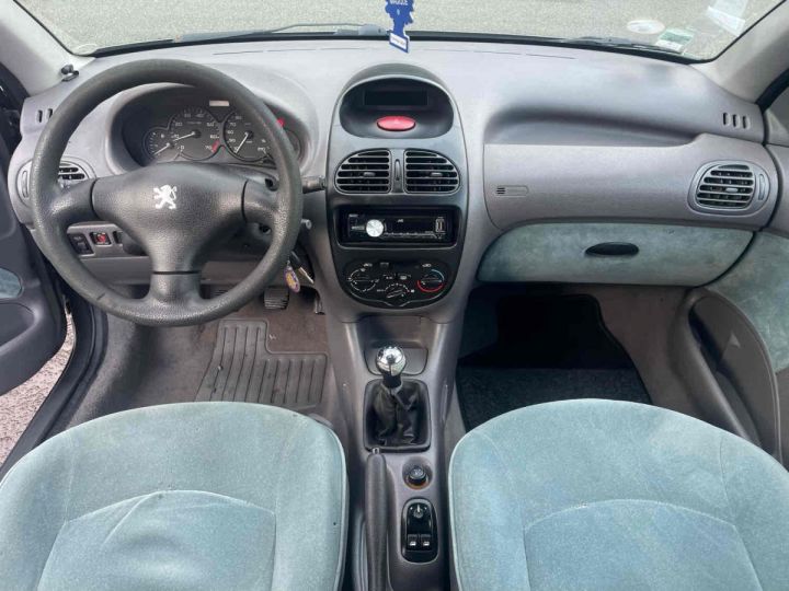 Peugeot 206 3/5 portes (1.4 i 75CV Gris Clair Laqué - 6