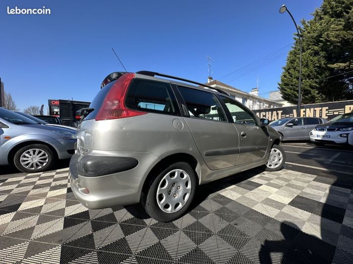 Peugeot 206 SW 1.4 HDI URBAN Gris - 2