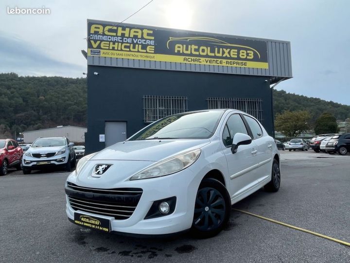 Peugeot 207 1.4 HDI 70 ch ct ok garantie Blanc - 1