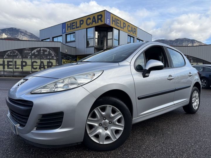 Peugeot 207 1.4 PREMIUM 5P Gris C - 1