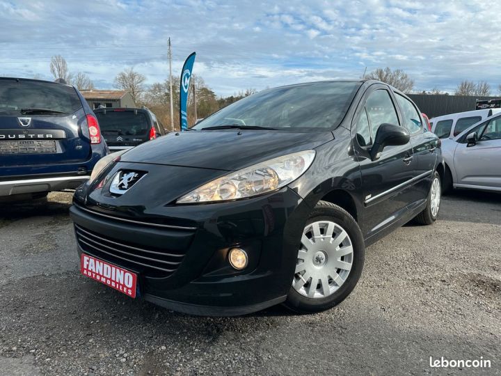 Peugeot 207 1.6 Hdi 92Ch 98G 5P Noir - 4