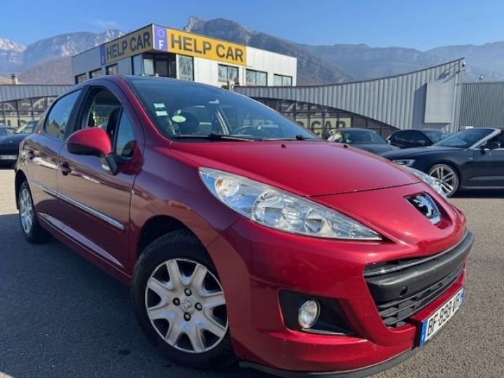 Peugeot 207 1.6 HDI92 FAP PREMIUM 5P Rouge - 1