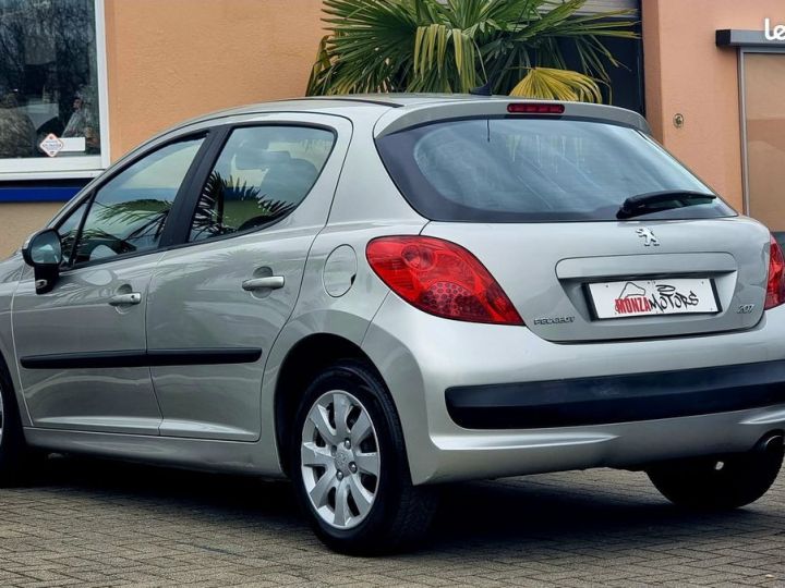 Peugeot 207 1.6 i CRIT'AIR 2 120 Cv GARANTIE 12 MOIS Gris - 3