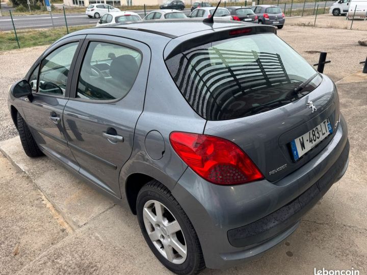 Peugeot 207 Gris - 4