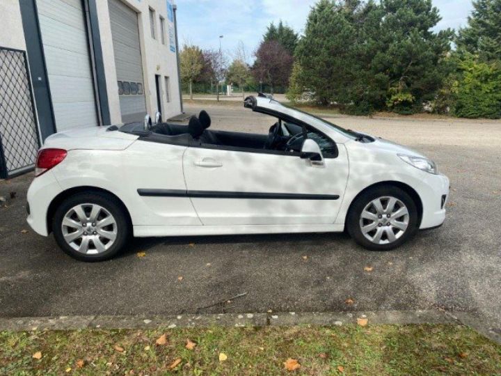 Peugeot 207 CC COUPÉ CABRIOLET 1.6 VTi 120ch Sport     Essence BLANC - 19