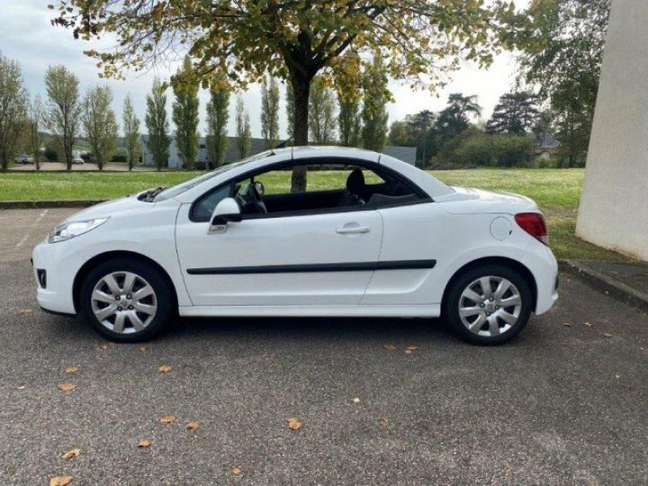 Peugeot 207 CC COUPÉ CABRIOLET 1.6 VTi 120ch Sport     Essence BLANC - 24