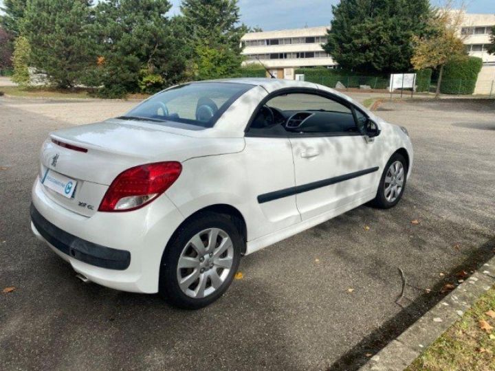 Peugeot 207 CC COUPÉ CABRIOLET 1.6 VTi 120ch Sport     Essence BLANC - 27