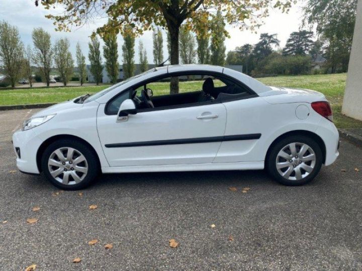 Peugeot 207 CC COUPÉ CABRIOLET 1.6 VTi 120ch Sport     Essence BLANC - 28