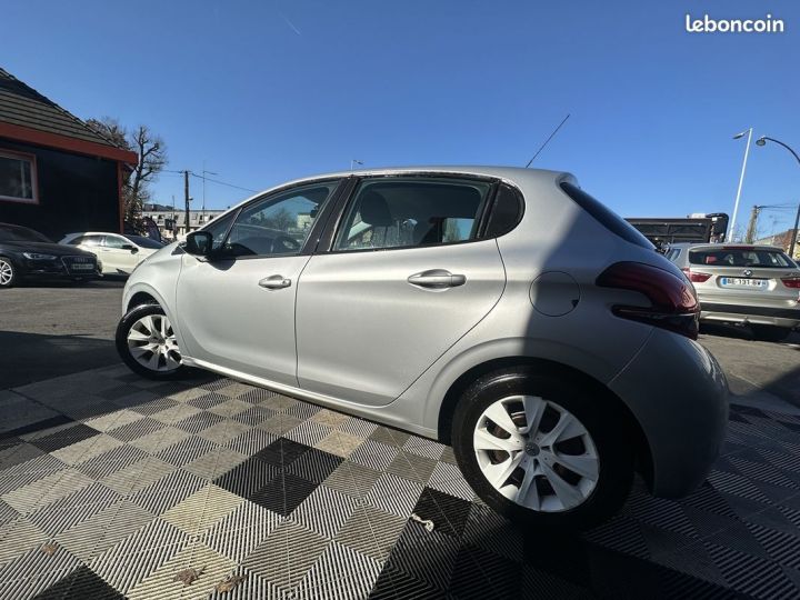 Peugeot 208 1.0 PURETECH LIKE 5P Gris - 8