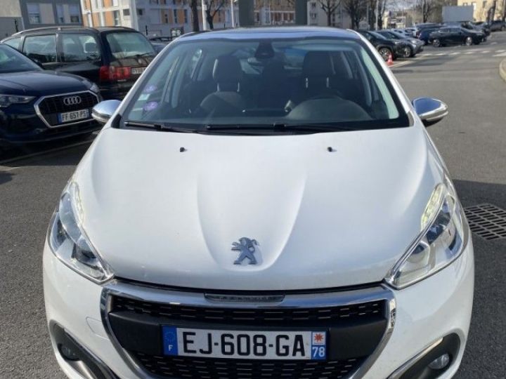 Peugeot 208 1.2 110CH FELINE S&S EAT6 5CV 5P Blanc - 12