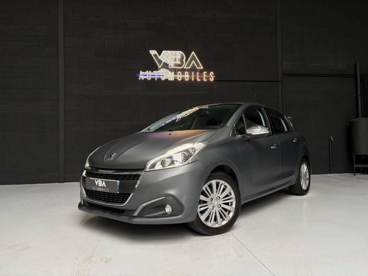 Peugeot 208 1.2 82 Allure Gris Foncé - 2