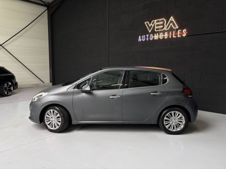 Peugeot 208 1.2 82 Allure Gris Foncé - 4