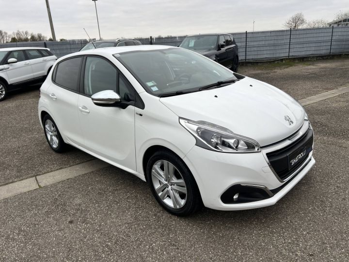 Peugeot 208 1.2 82ch 4cv 5P Style 5Places 58,000Kms Distri OK Garantie Moteur 2ans INC. - 2