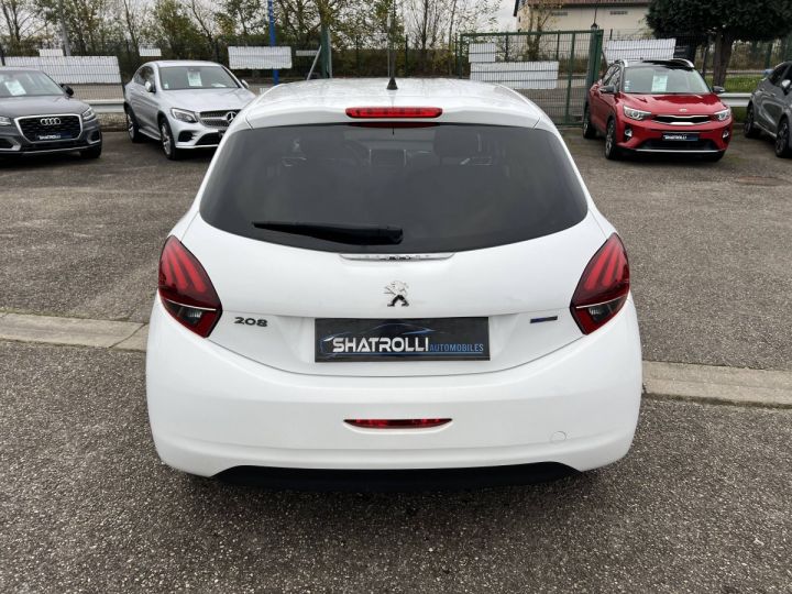 Peugeot 208 1.2 82ch 4cv 5P Style 5Places 58,000Kms Distri OK Garantie Moteur 2ans INC. - 7