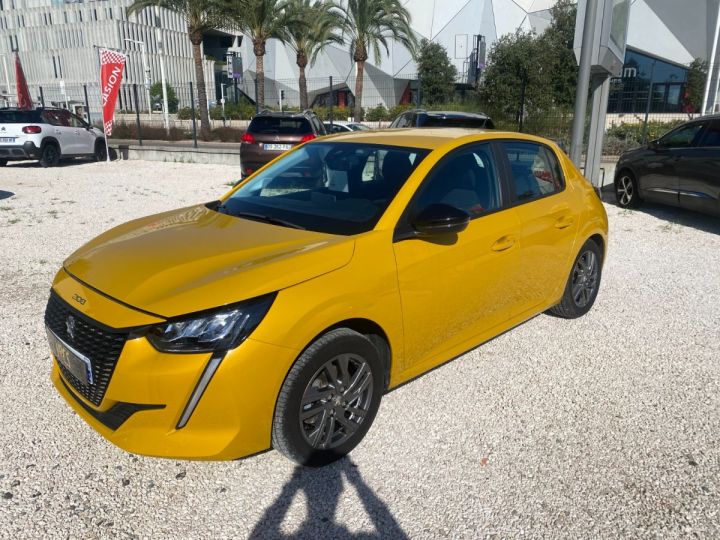 Peugeot 208 1.2 PTEC Style Jaune - 1