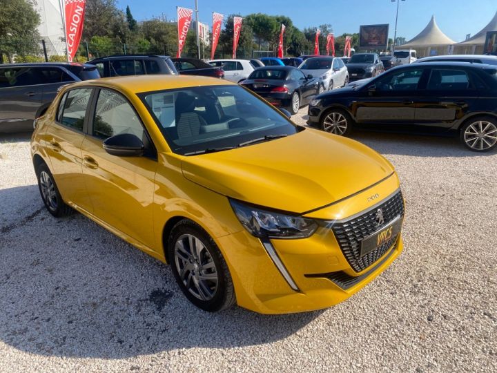 Peugeot 208 1.2 PTEC Style Jaune - 2