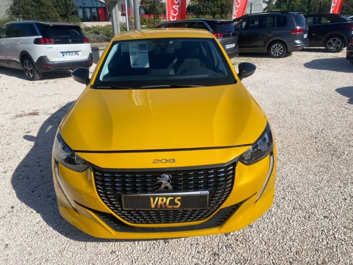 Peugeot 208 1.2 PTEC Style Jaune - 5