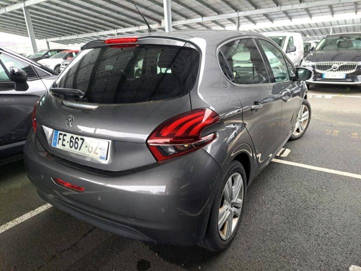 Peugeot 208 1.2 PureTech 110ch E6.c Allure Business S&S 5p  - 3