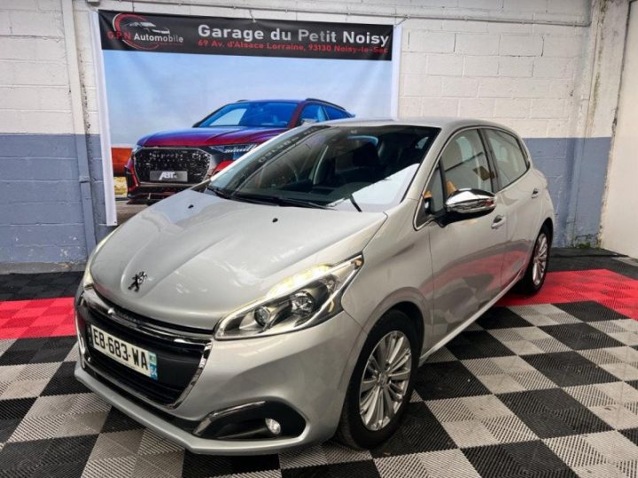 Peugeot 208 1.2 PURETECH 82CH ALLURE 5P Gris C - 1