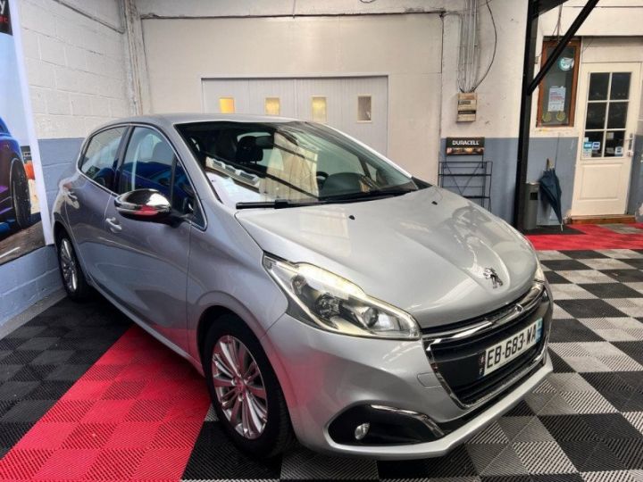 Peugeot 208 1.2 PURETECH 82CH ALLURE 5P Gris C - 3