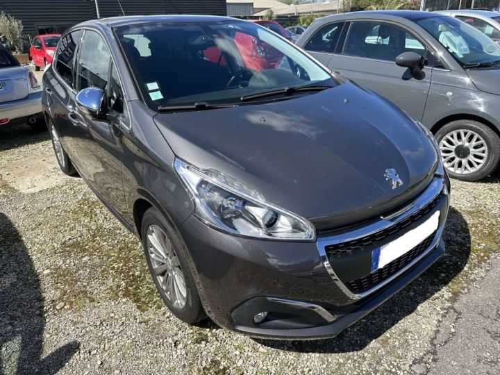 Peugeot 208 1.2 PureTech 82ch Allure 5p GRIS - 2