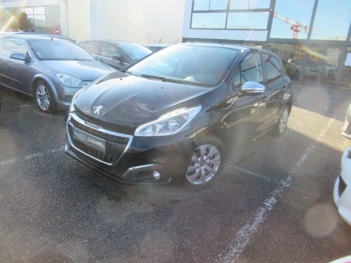 Peugeot 208 1.2 PureTech 82ch BVM5 Urban Soul Bleu - 1