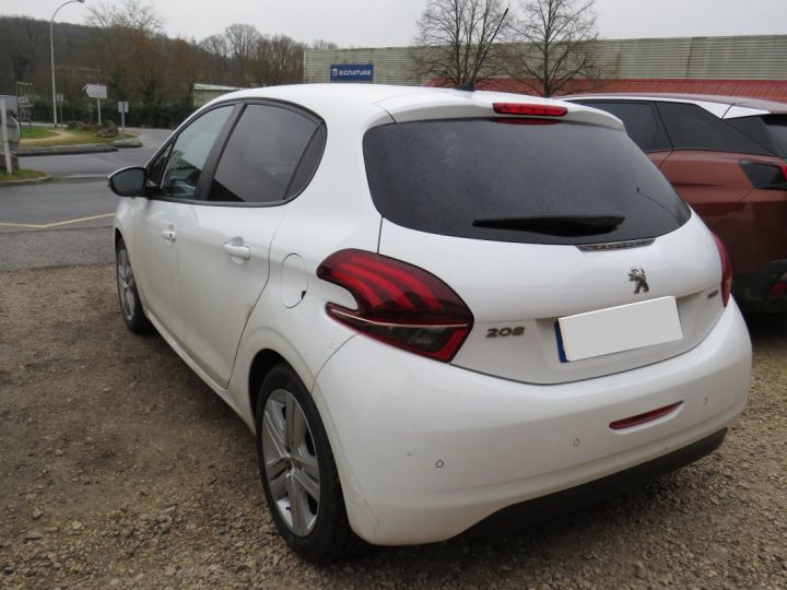 Peugeot 208 1.2 VTi 12V 82 cv Blanc - 3