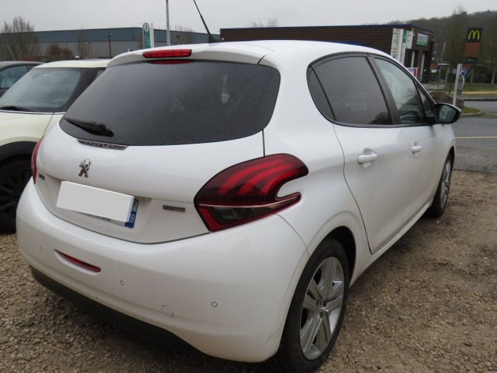 Peugeot 208 1.2 VTi 12V 82 cv Blanc - 5