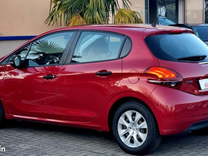 Peugeot 208 1.2 VTi 82 Cv 2015 GARANTI 12 MOIS Rouge - 3