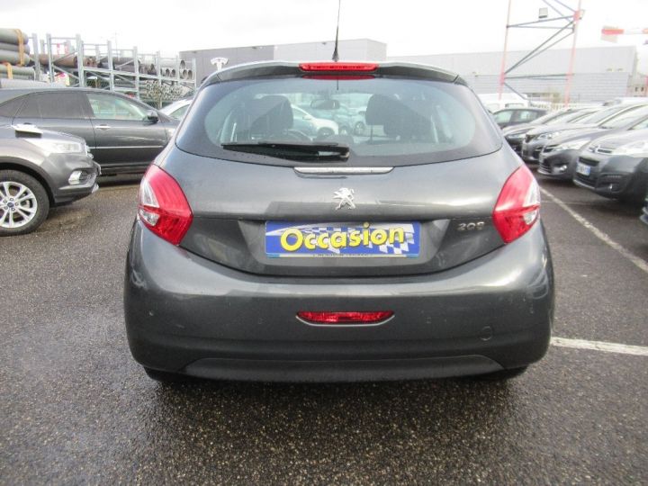 Peugeot 208 1.2 VTi 82ch BVM5 Allure Gris Foncé - 5