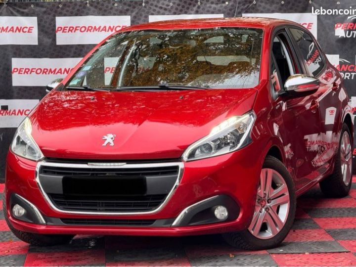 Peugeot 208 1.2 VTi phase 2 STYLE année 07-2018 117.000KM Certifié Garantie 3 Mois a 5990euro Rouge - 1