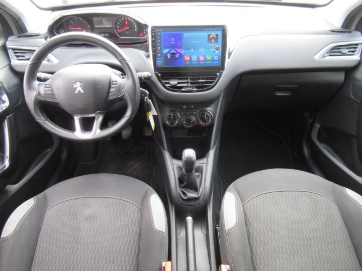 Peugeot 208 1.2 VTI STYLE 5P Gris Clair - 8