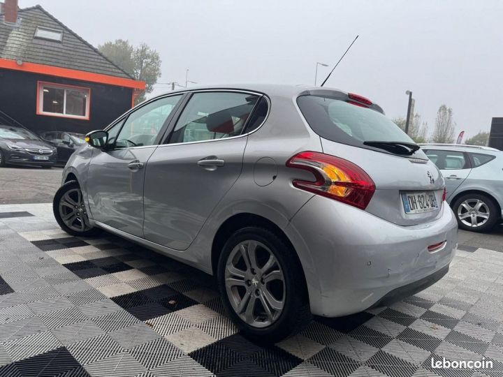 Peugeot 208 1.2 VTI URBAN SOUL 5P Gris - 3