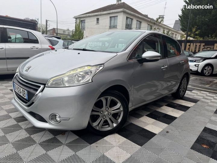 Peugeot 208 1.2 VTI URBAN SOUL 5P Gris - 4