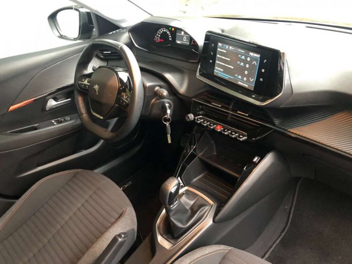 Peugeot 208 1.2i PureTech Style( clim pdc Appel CarPlay ect) Noir Métallisé - 27