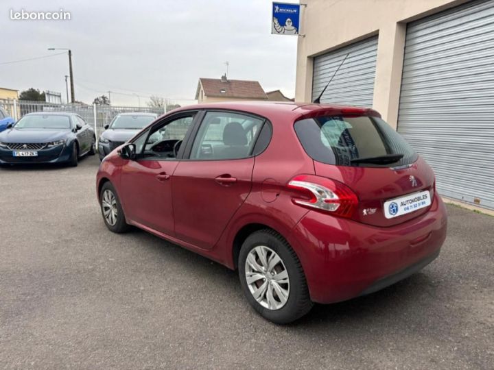 Peugeot 208 1.4 HDi 68ch BVM5 Active Rouge - 7