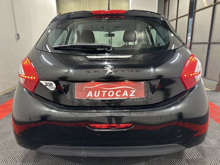 Peugeot 208 1.4 HDi 68ch BVM5 Like Noir - 7