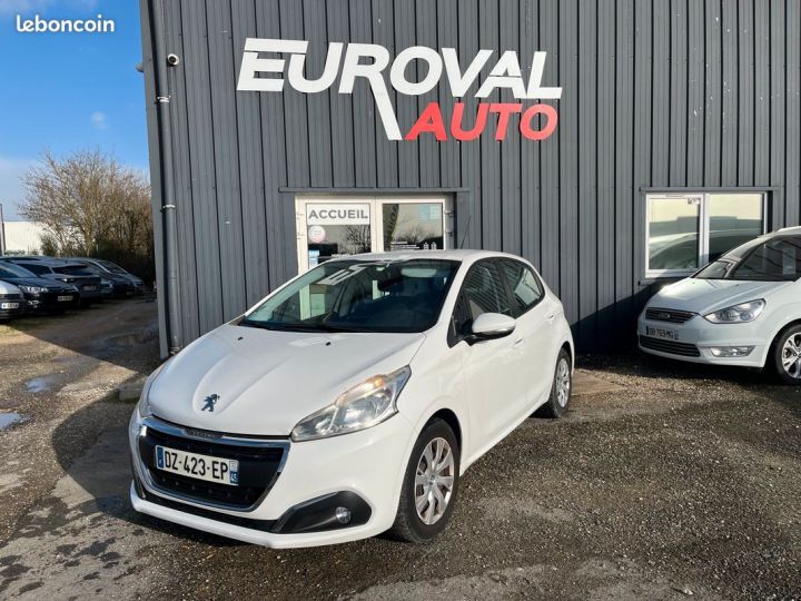 Peugeot 208 1.6 blue hdi 100ch pack clim nav Blanc - 1