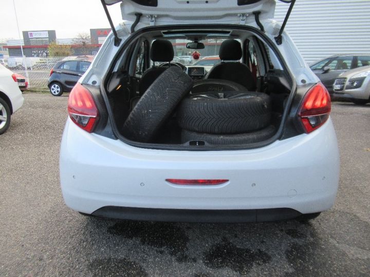 Peugeot 208 1.6 BlueHDi 100ch BVM5 Roland Garros Blanc - 8