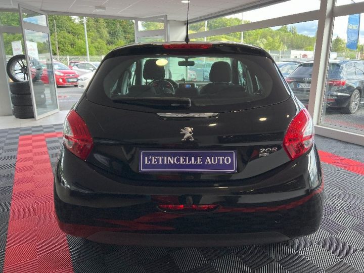 Peugeot 208 1.6 e-HDi 92ch BVM5 Active Noir - 9