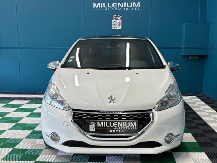 Peugeot 208 1.6 THP 200CH GTI 3P Blanc - 3