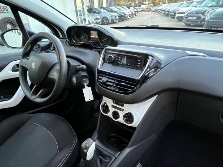 Peugeot 208 1.6 VTi 16V BERLINE Allure PHASE 1 BLANC - 11