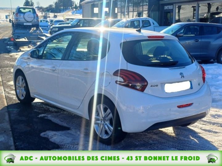 Peugeot 208 (2) 1.2 PURETECH 82 SIGNATURE 5P Blanc - 5