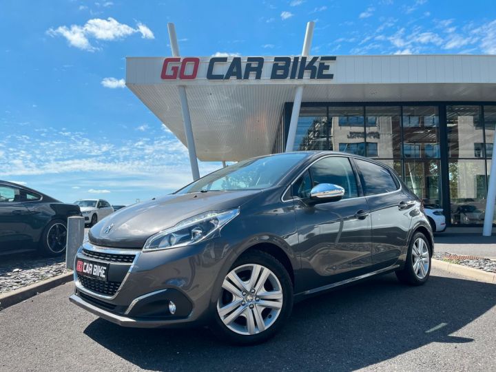 Peugeot 208 Allure 110 ch Garantie 6 ans GPS Regul Mirror Screen Clim auto 249-mois Gris - 1